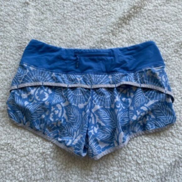 Size 4 Lululemon Blue Athletic Shorts - Picture 1 of 2